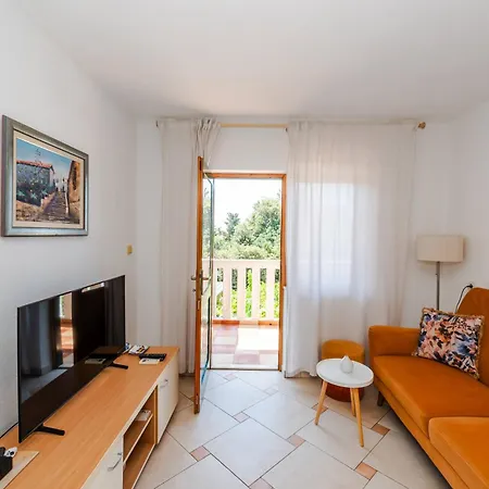 Apartment Pasko *